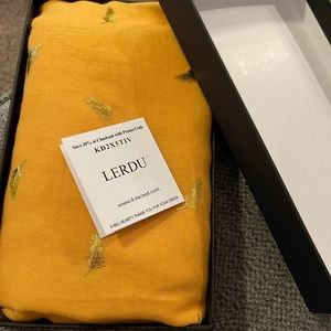 Women’s scarf/Shaw